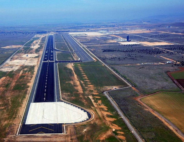 El aeropuerto de Ciudad REal podría abrir al tráfico aéreo este verano